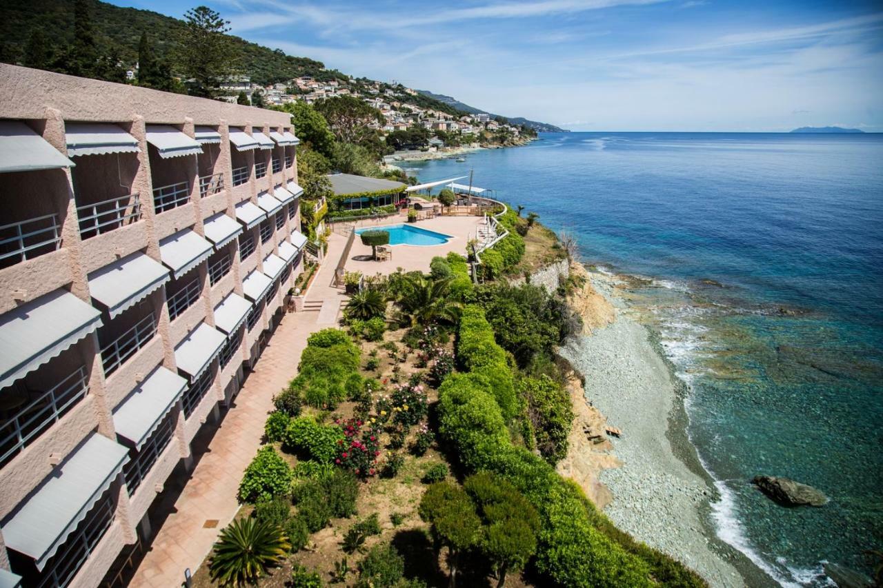 Alivi Hotel Ville-di-Pietrabugno Buitenkant foto